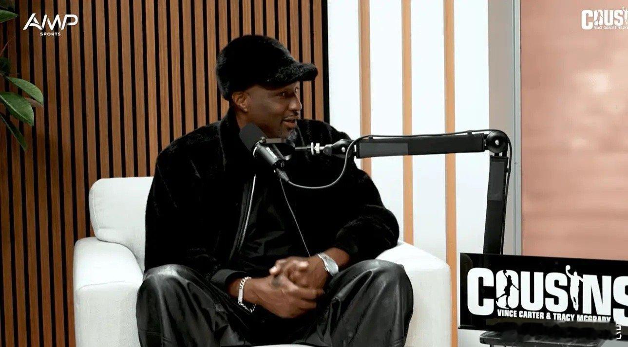 奥多姆：詹姆斯曾在比赛结束后坐在场边自言，我比乔丹强。 