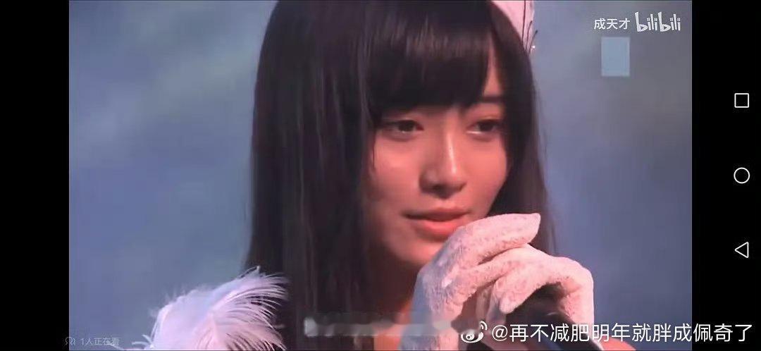 丝芭吸血但丝芭很多爱豆别的地方也不要的再被吸血走到今天已经很很很幸运了 