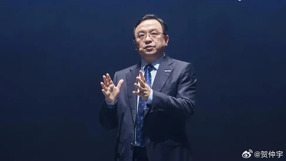 王传福：新能源车就是一条“大鱼”。10年前，没人相信电动车时，我们就开始“养”，