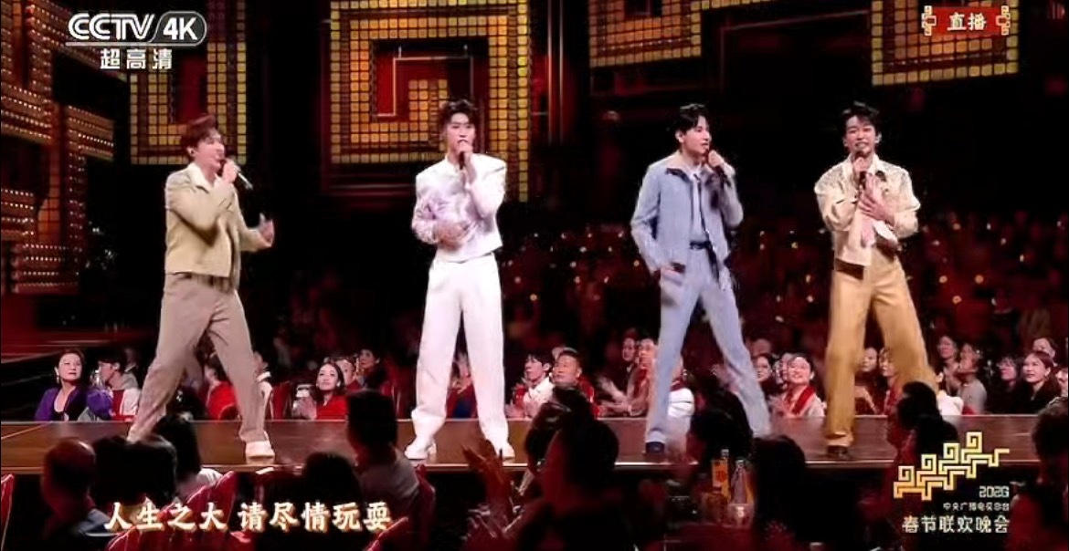 王安宇说黄子弘凡以前不找他打游戏 老王哥张口就来，把黄子急得急头白脸否认，这种和