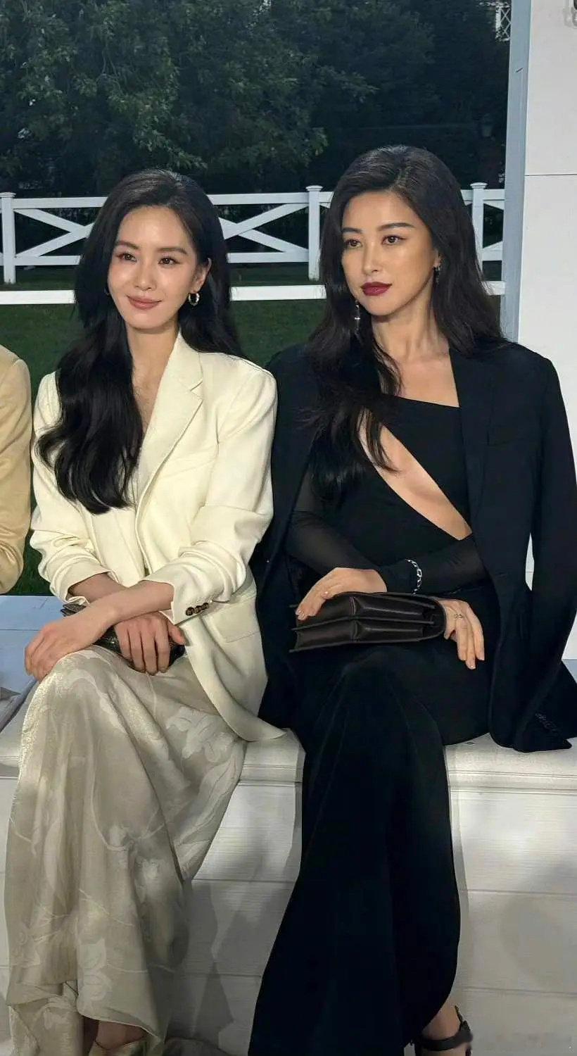 刘诗诗和朱珠一对比。是不是朱珠赢了？ ​​​