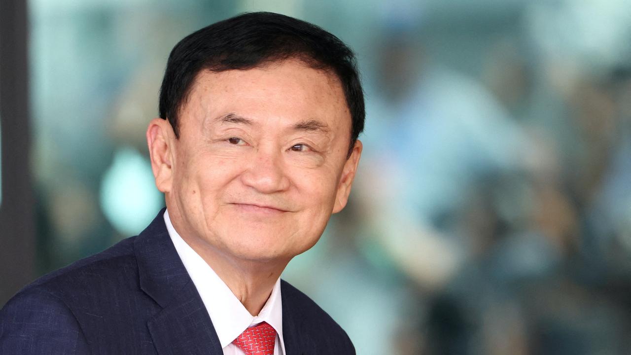 泰国政局动荡之下，他信认准军方不会赶尽杀绝，家族还有机会逢凶化吉！
泰国前总理佩