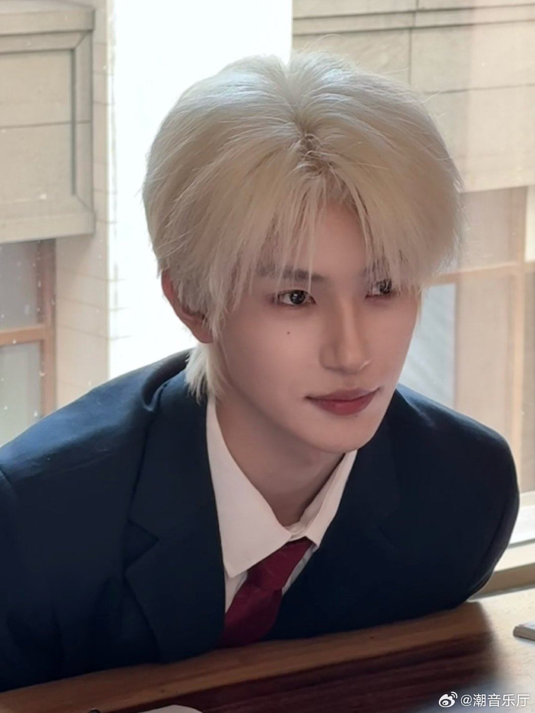 张翅再现奴才在台词 台词还原度超高，张翅低音演绎“奴才在”，宠粉又有梗。 