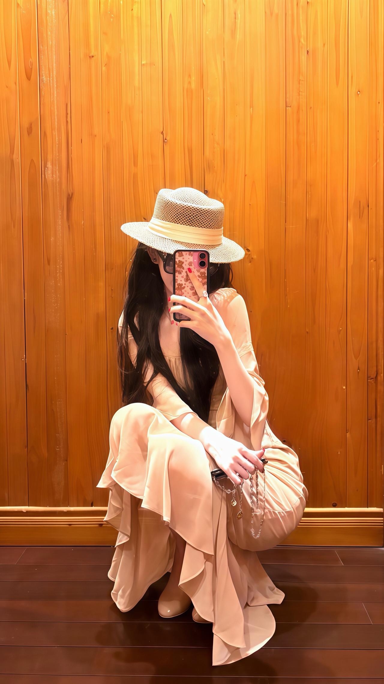 纯欲吊带连衣长裙连衣裙 法式复古蕾丝拼接鱼尾裙 鱼尾修身裙 裸色连衣裙 法式缎面