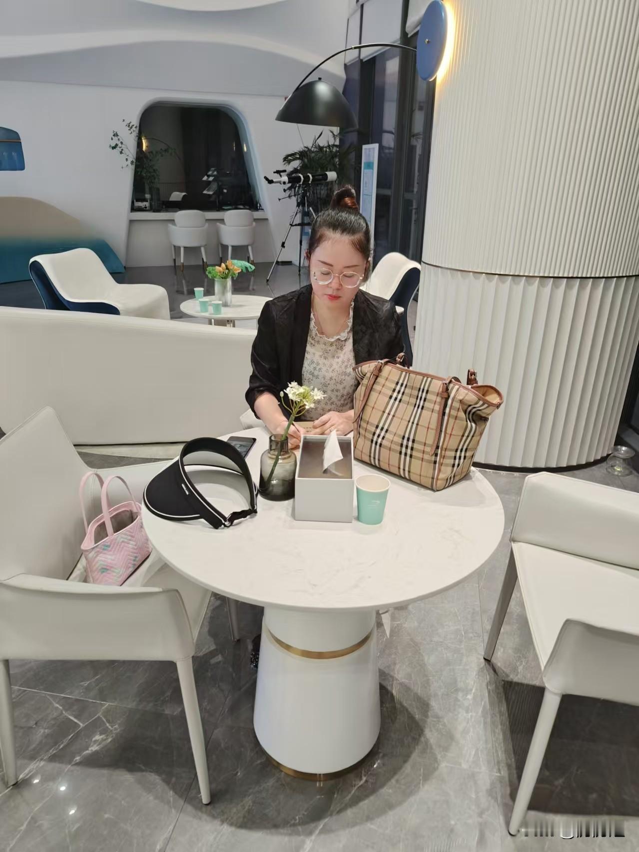 灵活就业50岁能退休吗?我就是原50岁就退休了，延迟之后是52岁6个月！听说可以