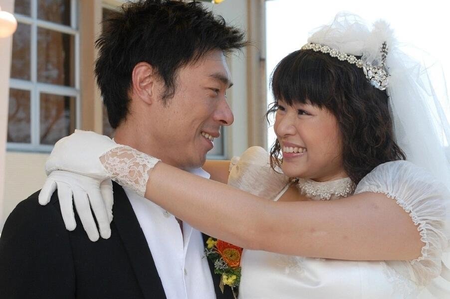 论佩服，除了贾玲，胡杏儿算一个  dm. 