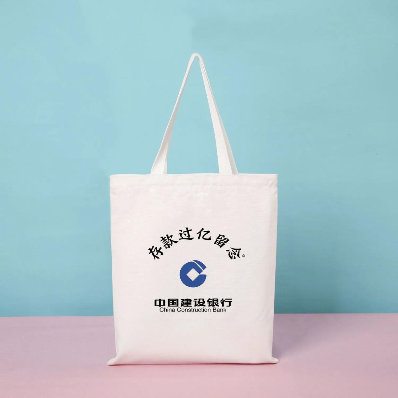 两岸一家亲！大家表现都一样。😄 ​​​
