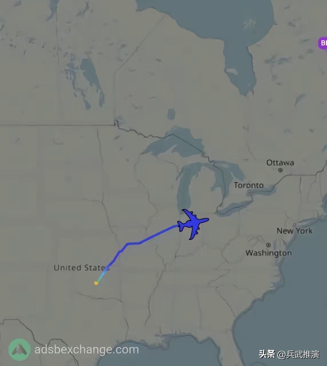 美国空军编号78-0578的E-3G “哨兵”预警机离开美国本土廷克尔空军基地，