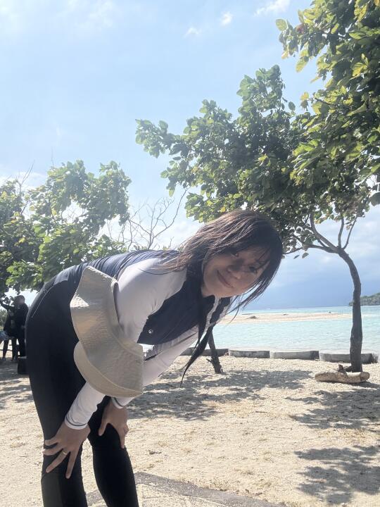 如果你问我为什么总是微笑、总是几欲落泪