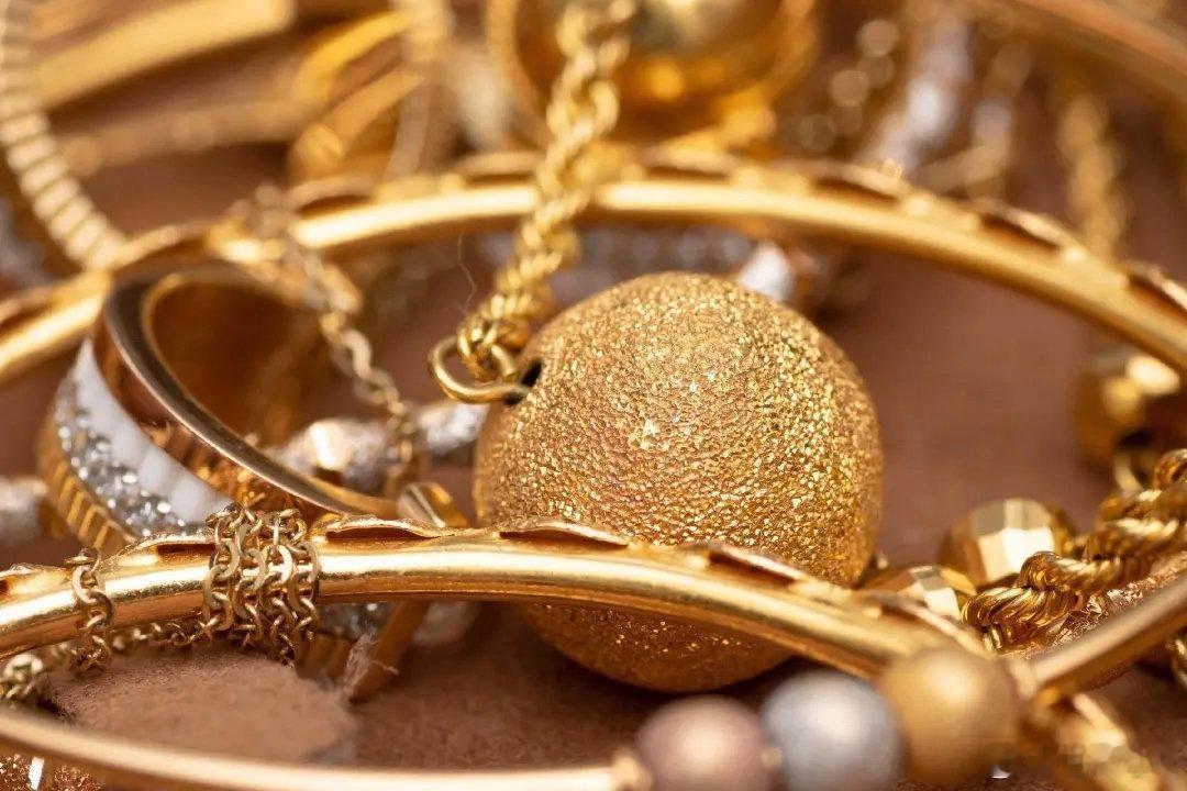 黄金有关税收政策公告来了大概的意思就是:以后买卖标准黄金，通过官方渠道交易可以享