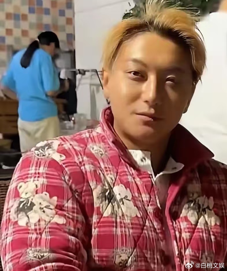 黄子韬 上限很高下限也很低 黄子韬真的是内娱变形记主角！帅的时候是爱豆，胖的时候