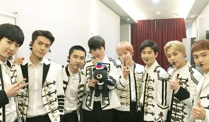 EXO和TFBOYS大战导火索找到了 低龄粉丝生态碰撞+资源争夺白热化，邢昭林一