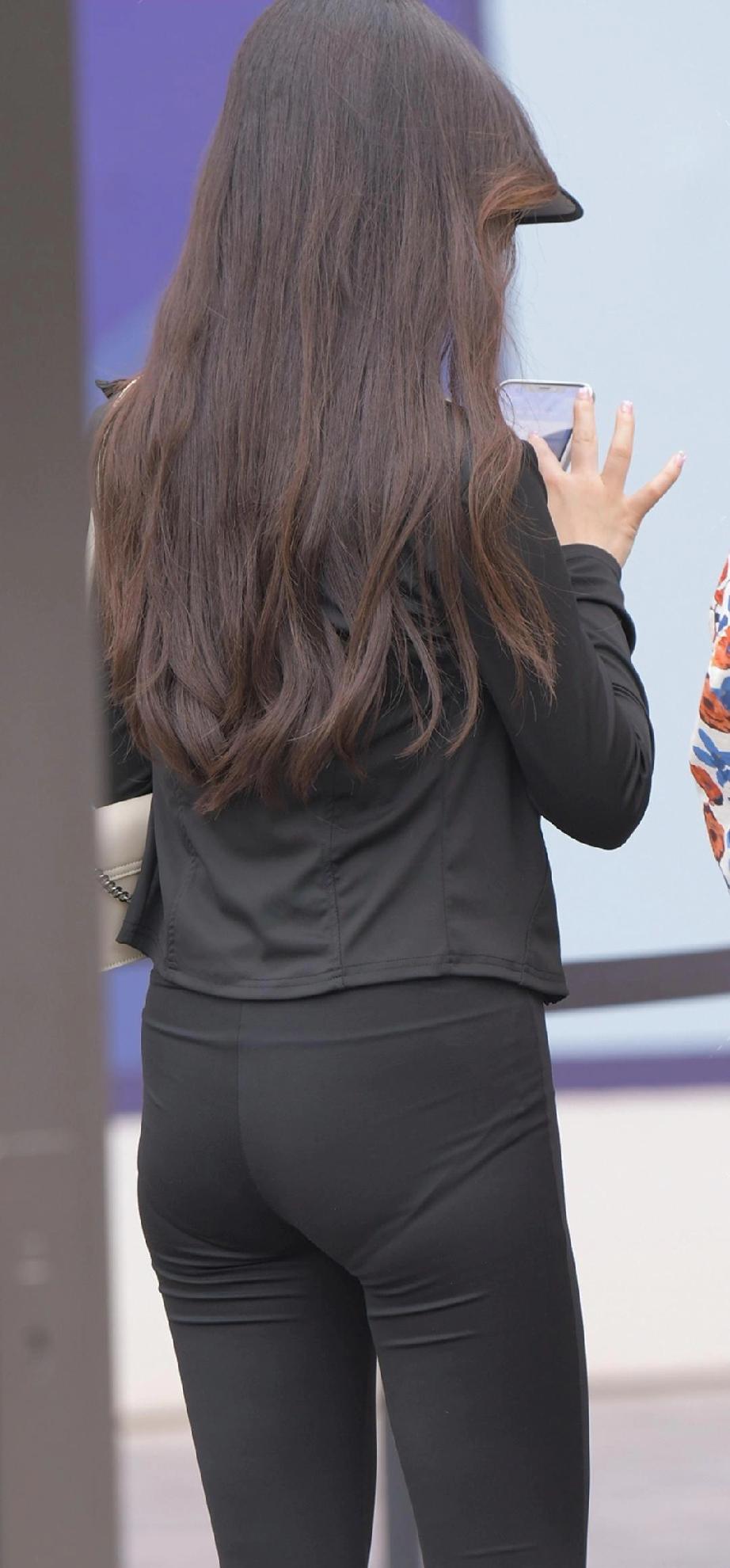 捕捉街头瞬间，展现生活魅力。