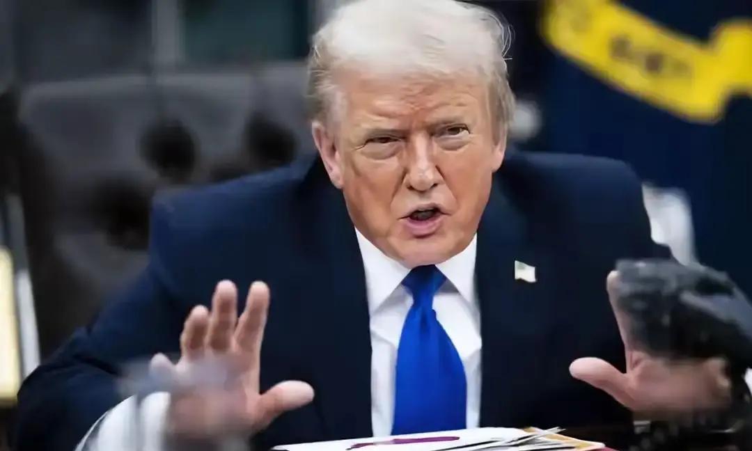 特朗普这次对中国加税，真的翻车了。
 
年初他嚷着要对中国货加到245%。
 