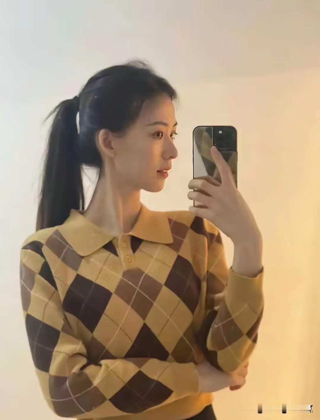 事实证明，只要底子好，什么发型也能驾驭得了！