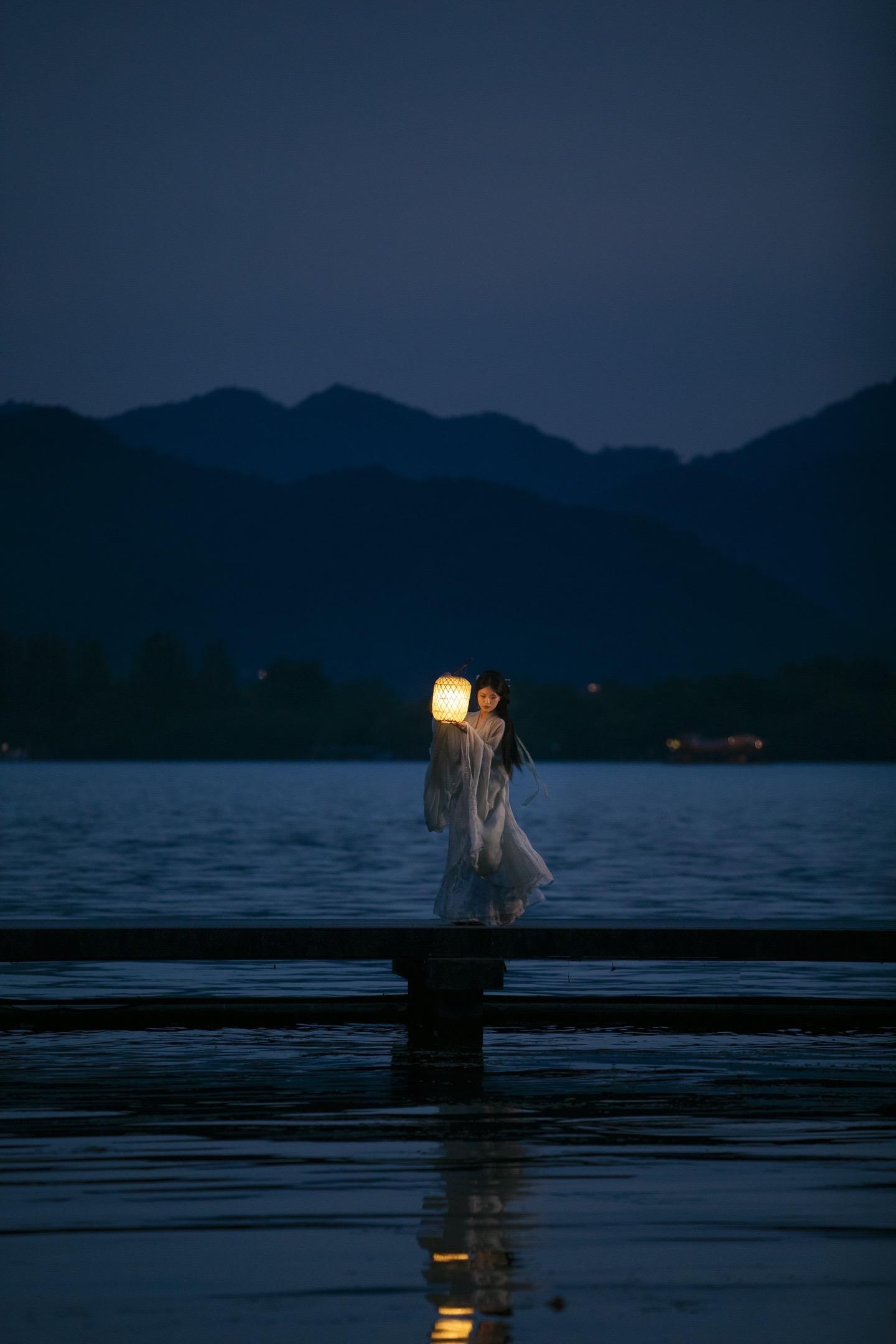 一直等到天空变蓝～