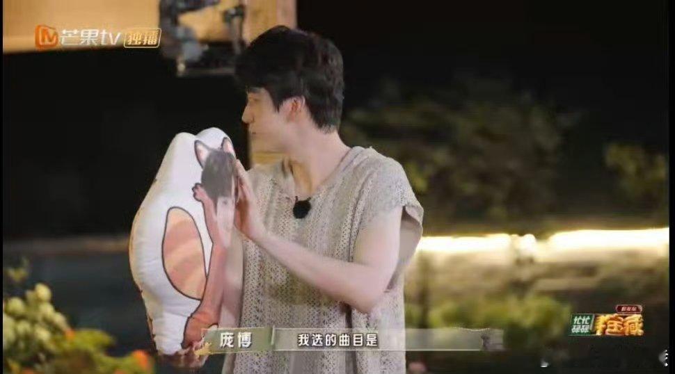 #庞博版洋娃娃和小熊跳舞#咱就是说《洋娃娃和小熊跳舞》能被跳得这么抽象哈哈哈！不