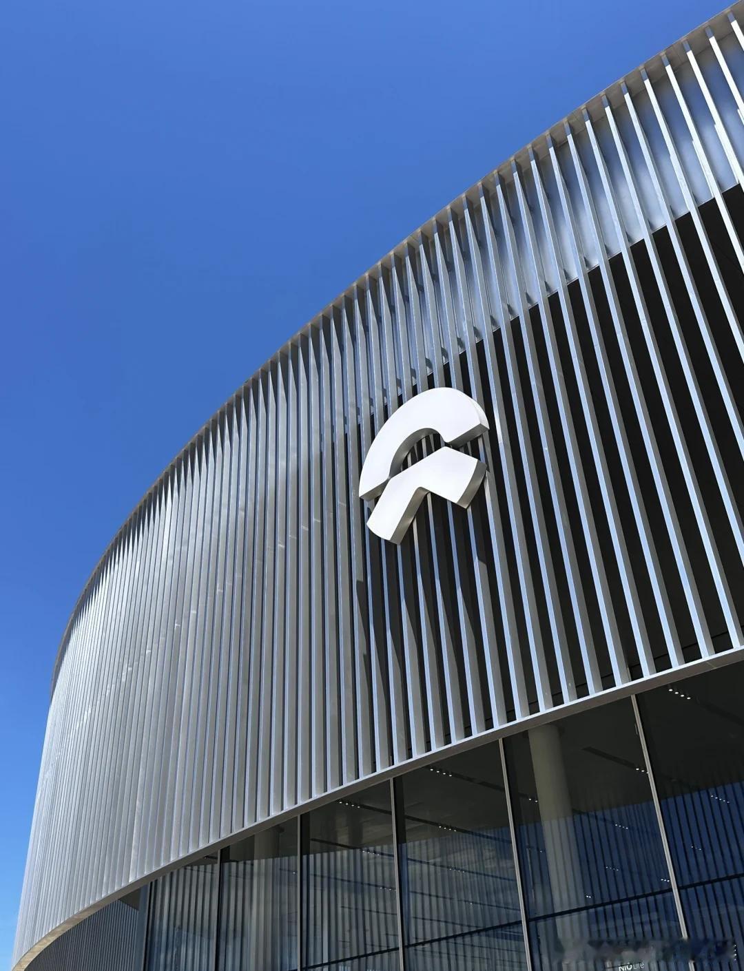 2026年1月6日，蔚来第100万台量产车在合肥新桥二工厂正式下线。仪式上，蔚来