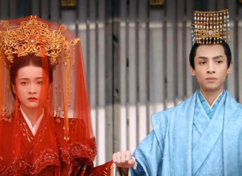 公元前225年，秦王嬴政让年仅16岁的女儿华阳公主，去迎接70岁的王翦。与此同时