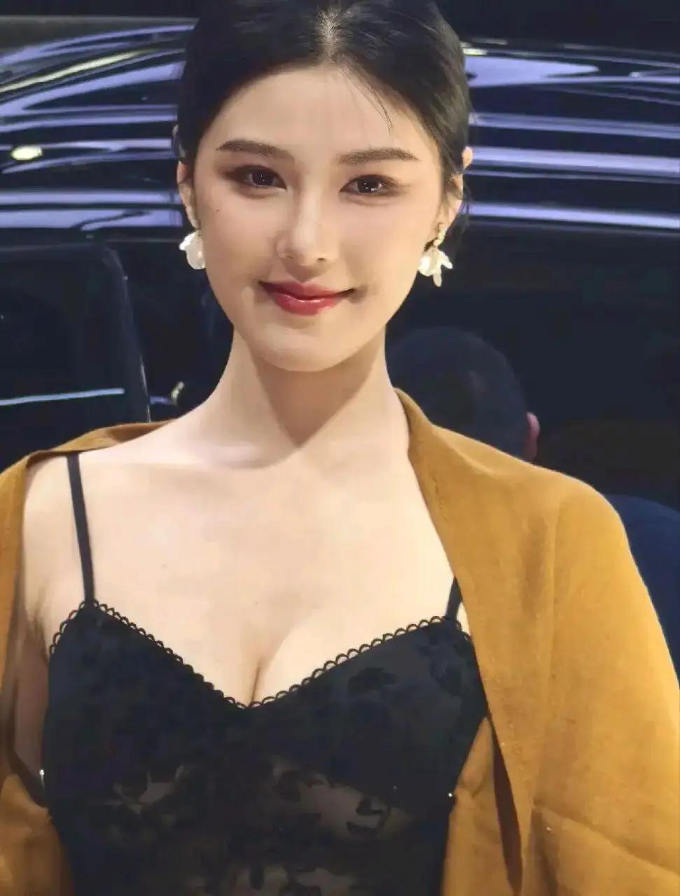 北京车展最美车模出炉。