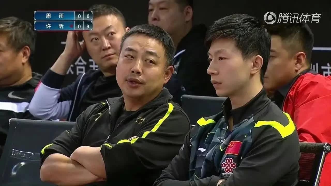 在乒乓球的世界里，每一场比赛都是一次心灵的碰撞。有对比就有伤害，但正是这样的竞技