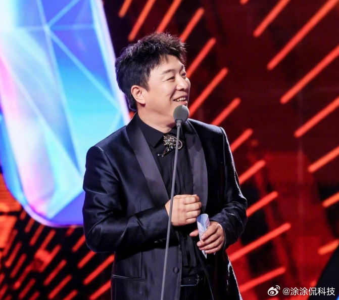 全新一代问界M9开启全国交付 速度很快，上市17天就能交付，而且现场还是品牌大使