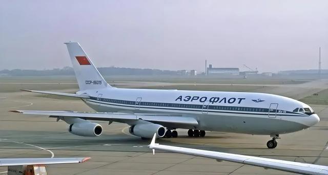 为什么中国不能大量进口俄罗斯客机，从而取代空客和波音？主要原因是俄系客机在市场上