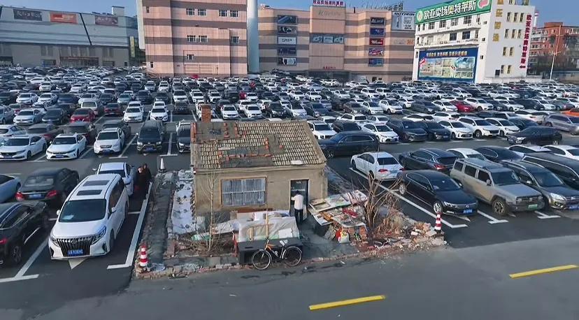 想问他一句：你后悔了吗？