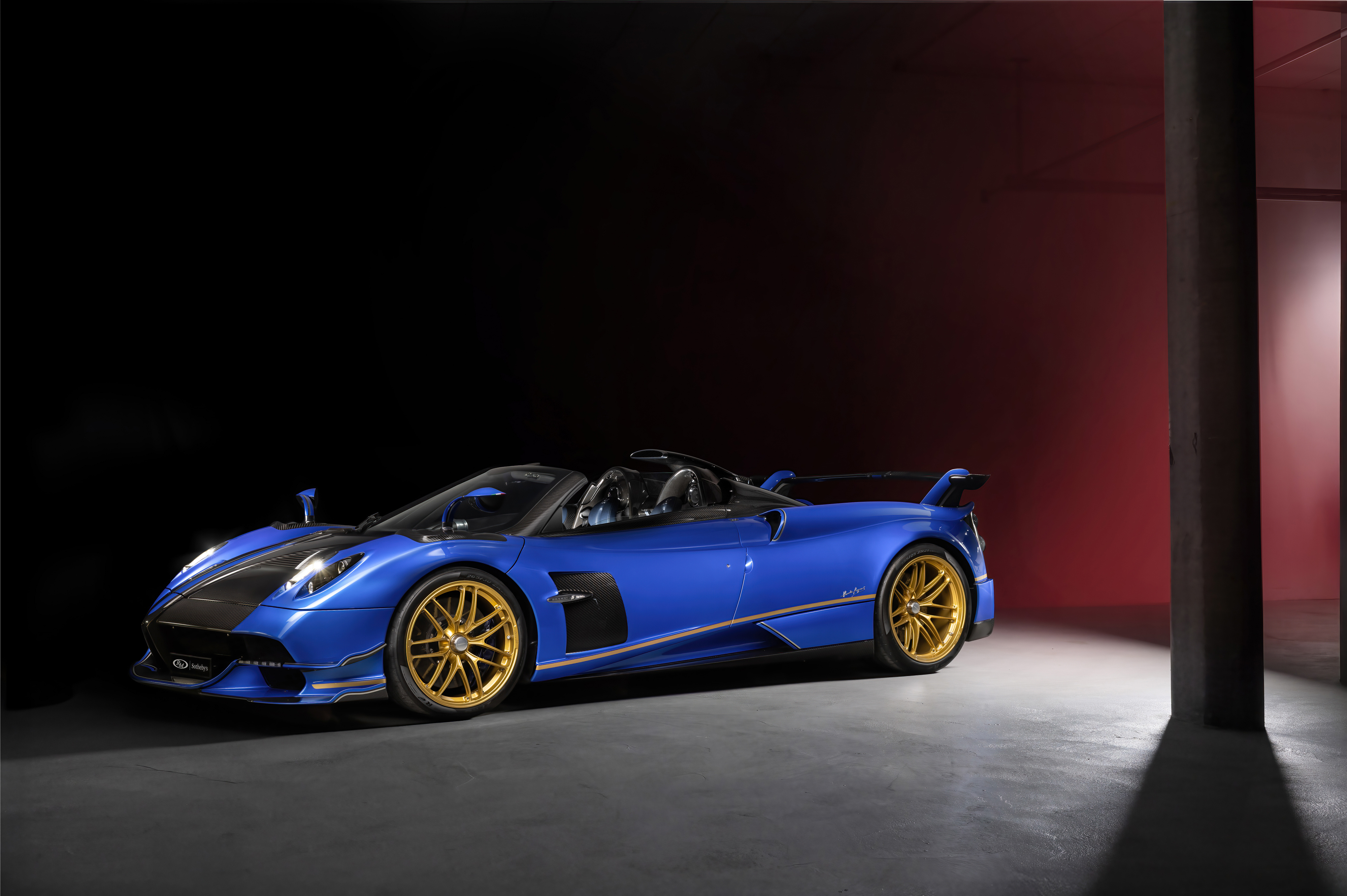 Pagani Huayra Roadster BC 分辨率：4000 