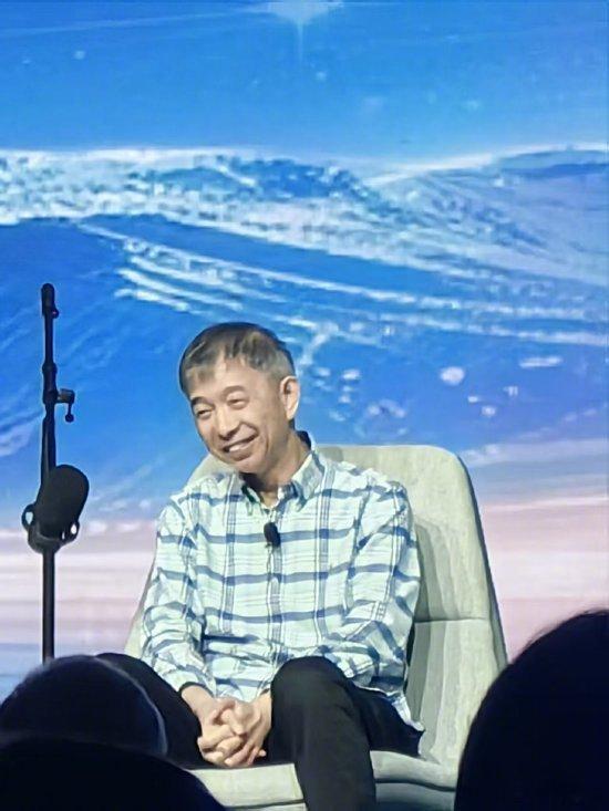 阿里云创始人谈AI对科研影响【阿里云创始人王坚：AI 对科研的影响，与对程序员的