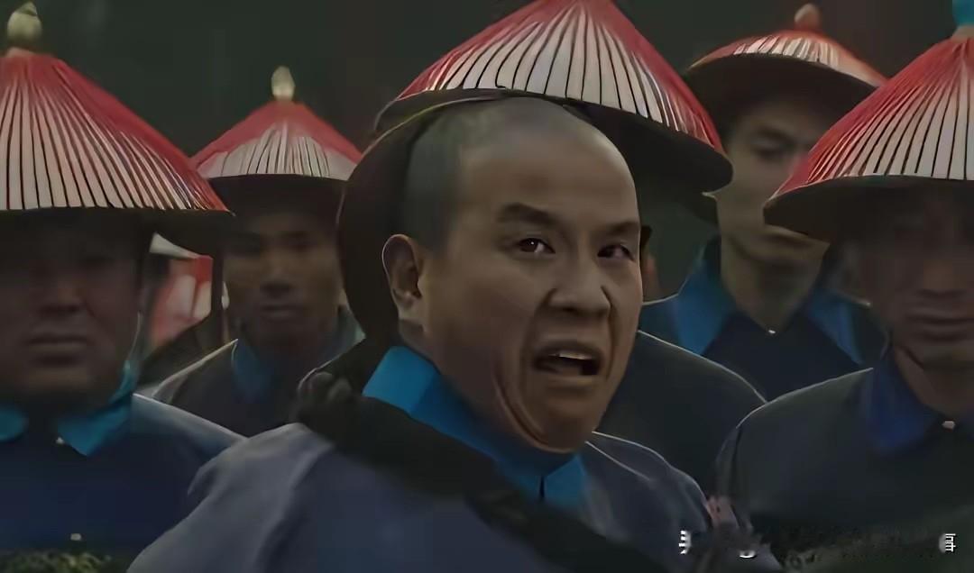 马国成可以当众骂田文静而没有遭到处罚，那是因为他“血透棉甲，仍问圣安”，在康熙看