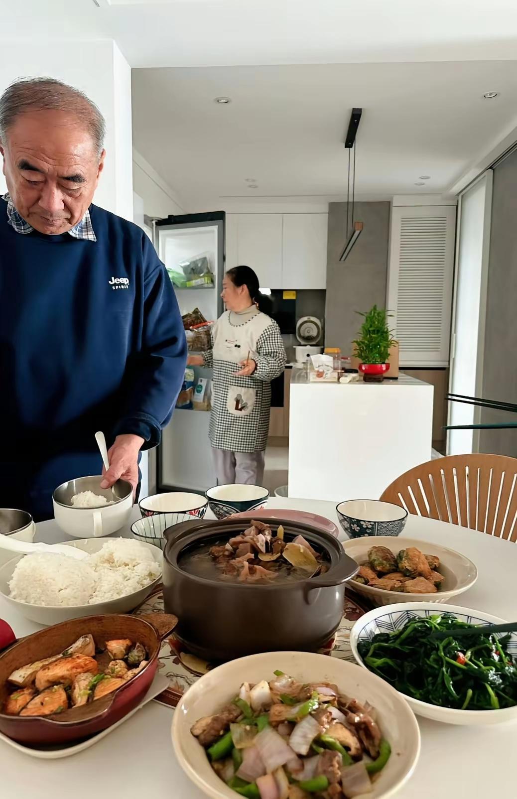 适者生存？
打了一辈子，骂了一辈子，生活了一辈子，孩子没少生，啥也没耽误，这就是