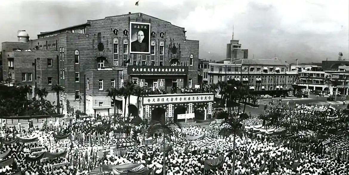 上世纪80年代台湾地区的政治转型，对后来的两岸关系走向产生了深远影响。1987年