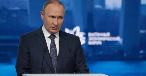 普京发了狠，五常里只有中国没入局，美国媒体突然注意到：中国正悄悄抄底俄罗斯？！说