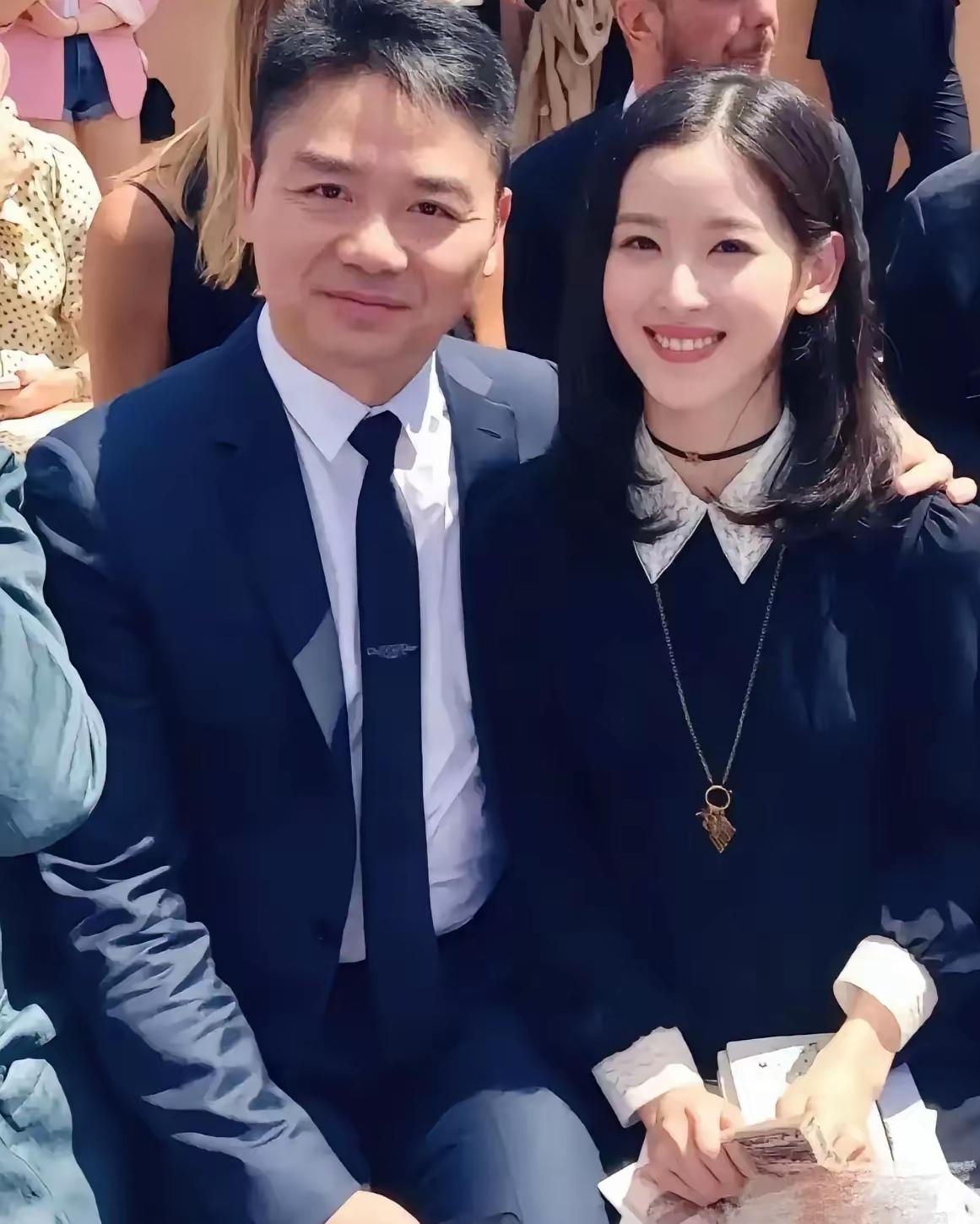 凌晨送到的500份热食，比千万捐款更暖心！

香港火灾夜，京东的救援让人破防。他