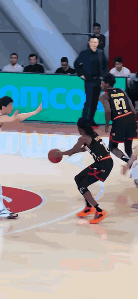 再跑两步就到家BA[捂脸]