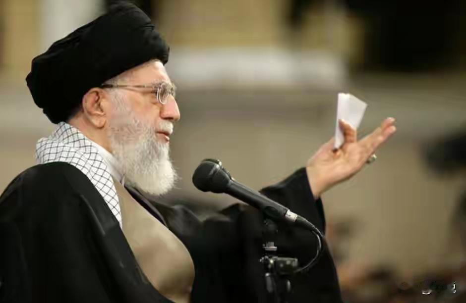 最近伊朗局势那叫一个紧张，简直山雨欲来风满楼。哈梅内伊公开和以美国为首的西方干涉