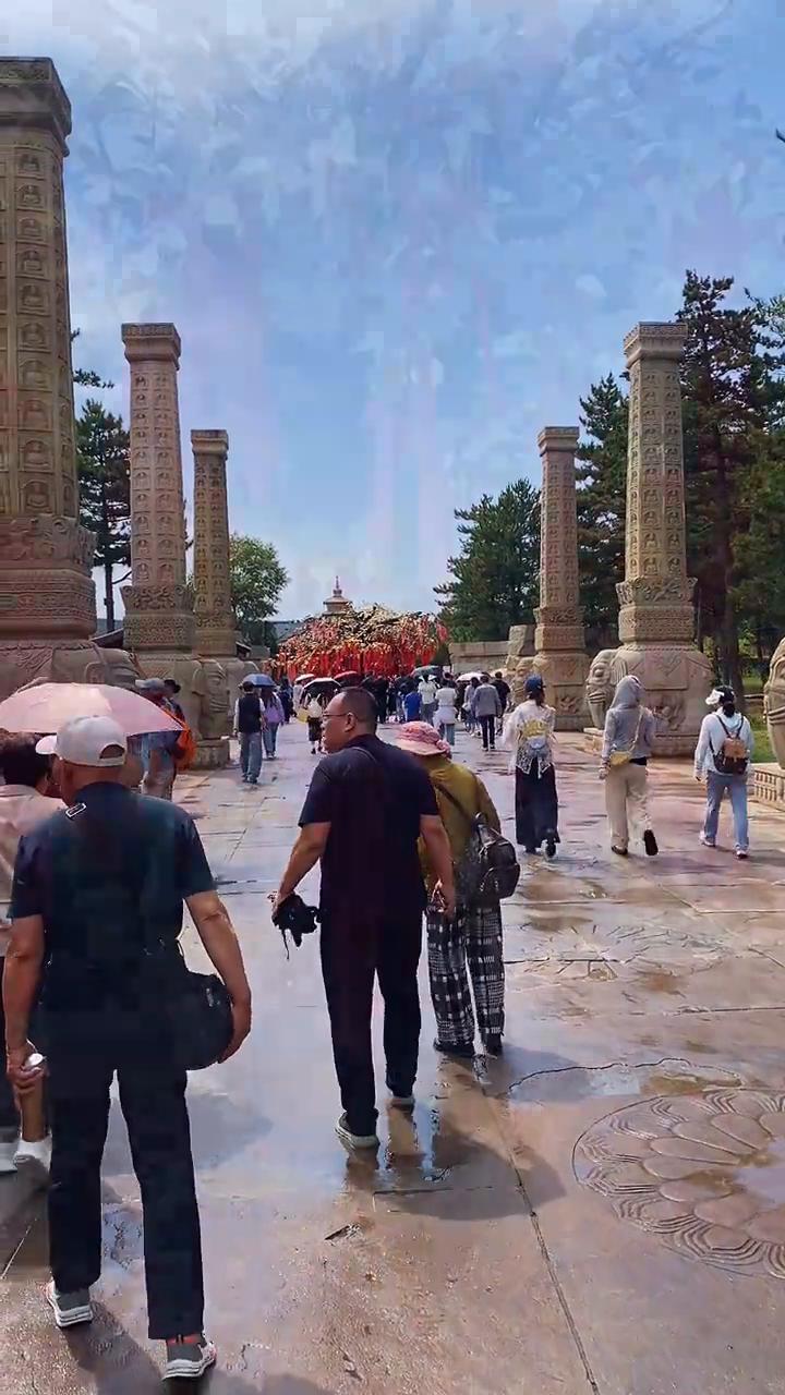 作为山西大同最火的景点之一，云港石窟景区到底值不值得去一趟？现在所在的位置就是山