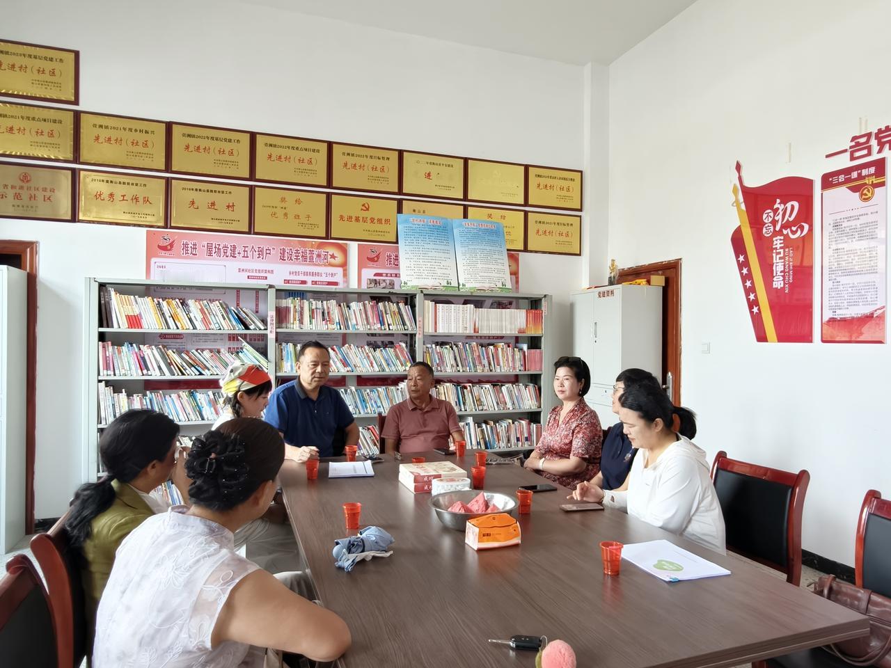 休闲农场为什么要优先花钱聘请职业经理人，设施建设为辅。
1. 职业经理人是决定性