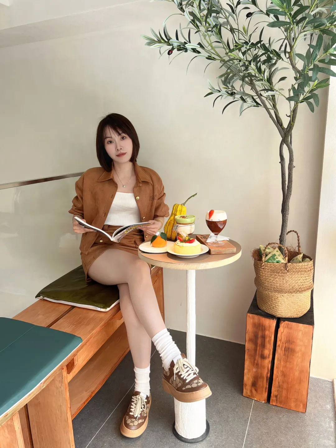 这家新开的大而美的咖啡店太chill了吧