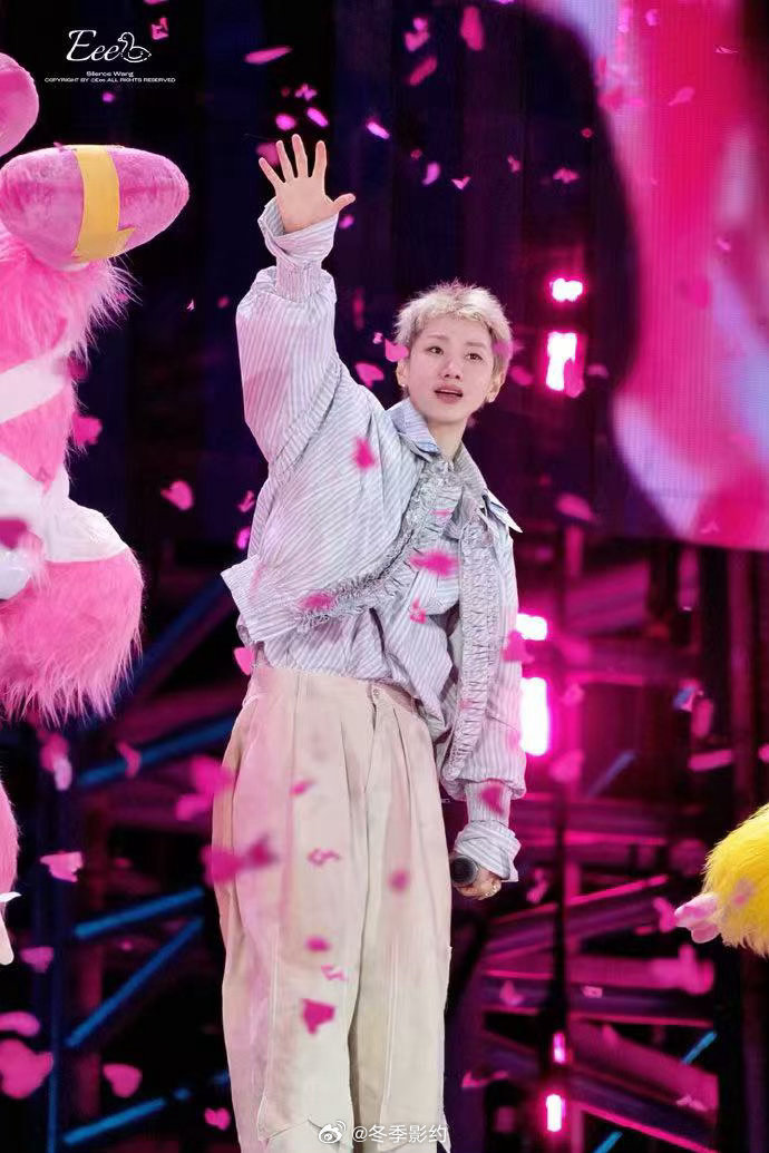 汪苏泷演技这一块有点太牛了 谁说歌手不会演戏？汪苏泷台词功底出色，氛围感拉满，表
