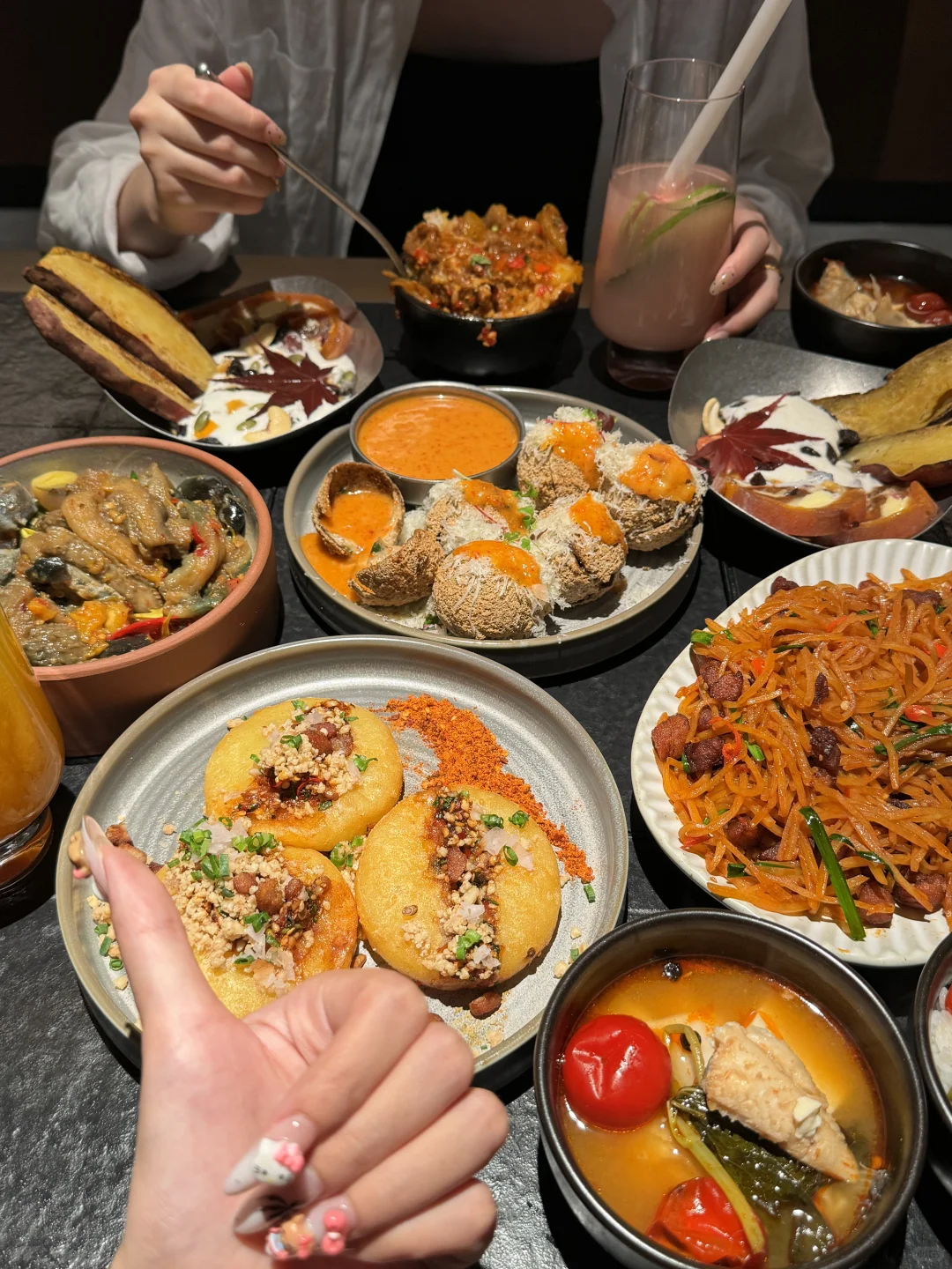 杭州西湖边著名分手饭食堂。。。。