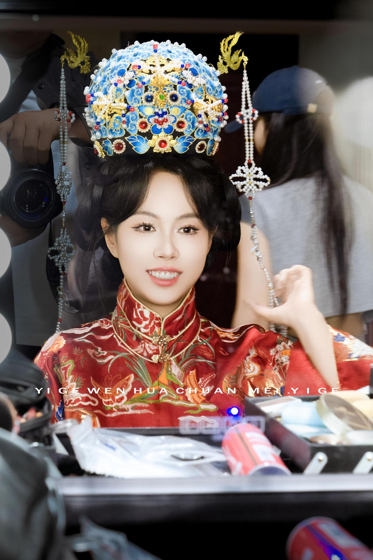 专业团队，婚礼摄像，婚礼跟拍，诚信服务，可预约！@抖音创作灵感 @抖音创作小助手