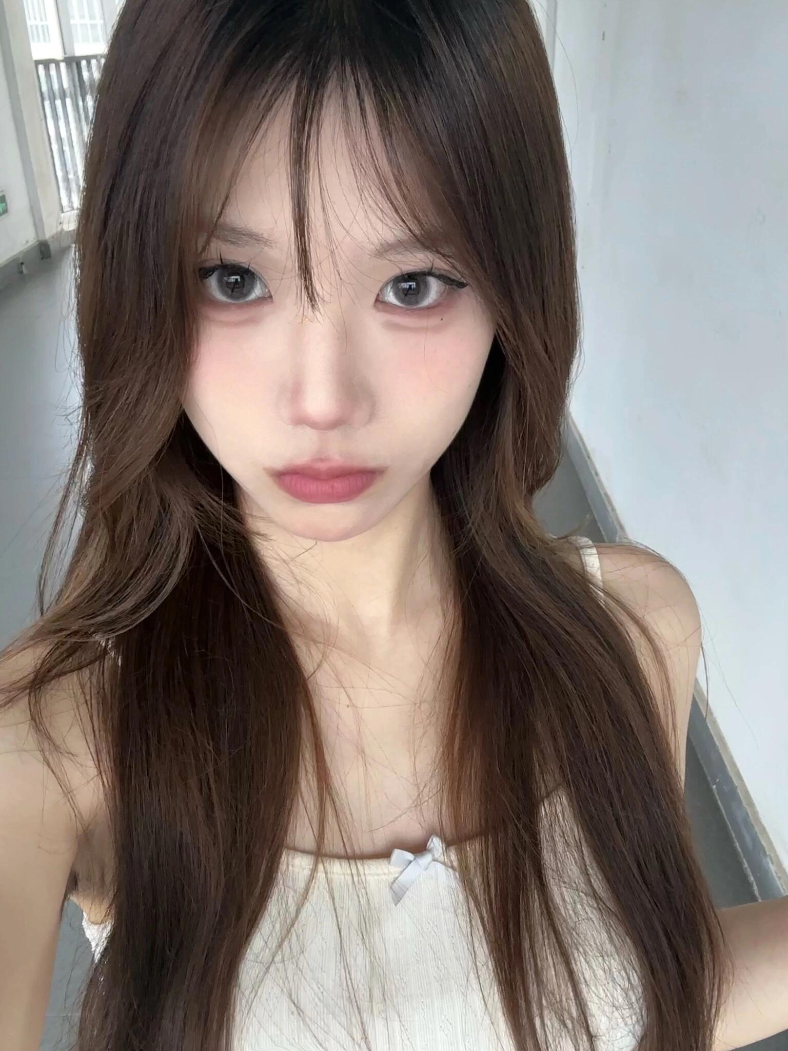- ​​​