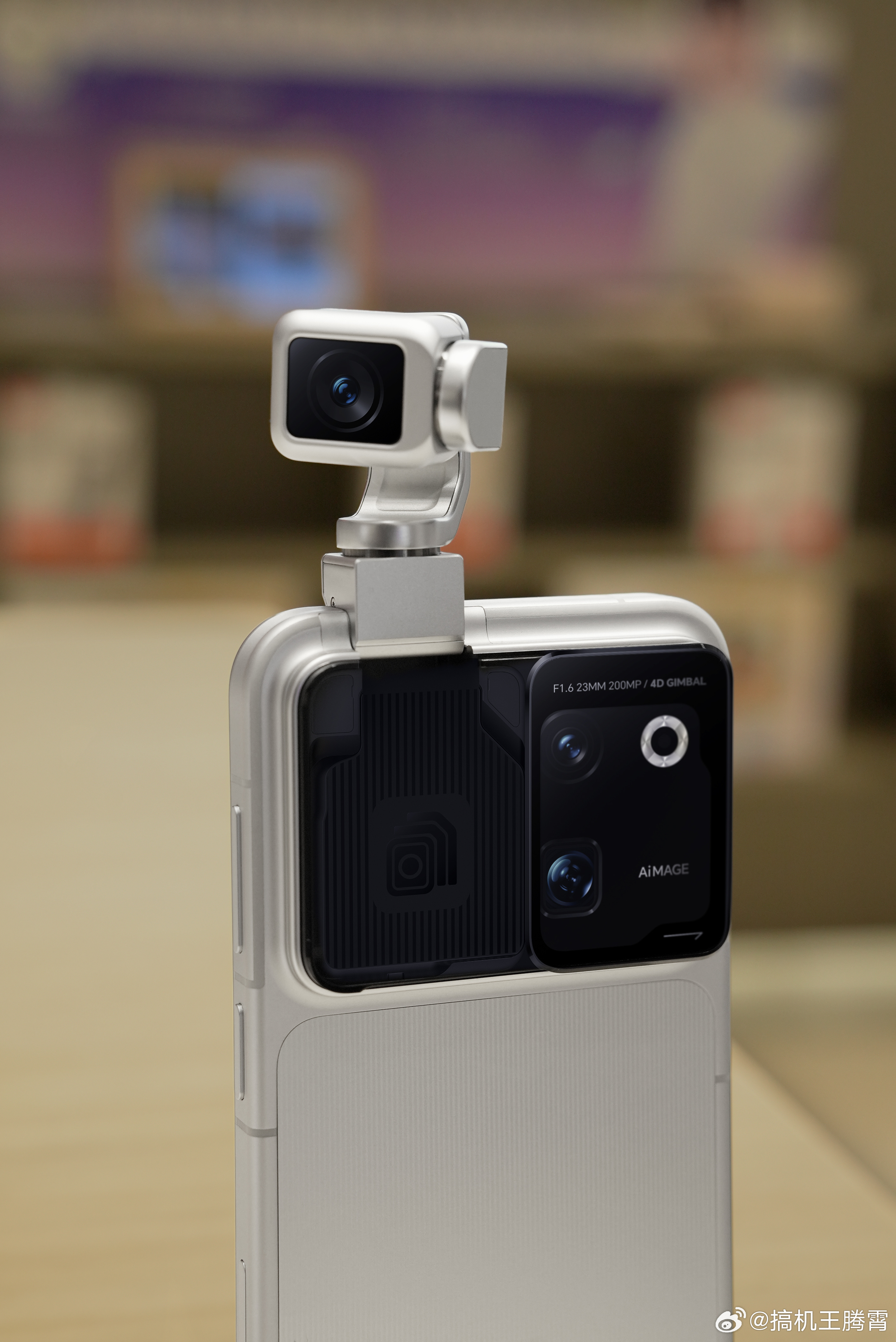 荣耀RobotPhone应验凯文凯利预言荣耀Robot Phone说真的，现在手