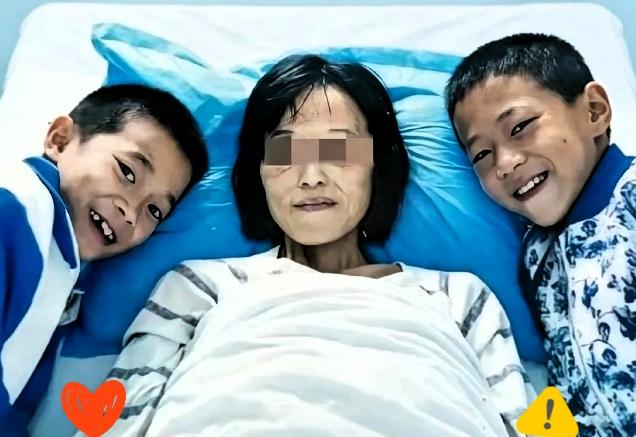 临终托孤遭拒，人间仍有真情
 
2016年，湖南一单亲妈妈身患癌症，临终前打算将