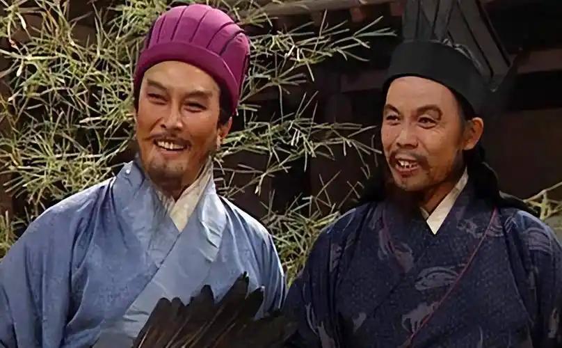 庞统与诸葛亮，刘备到底更看重谁？演义不用说了，《三国志·诸葛亮传》里讲的也是诸葛