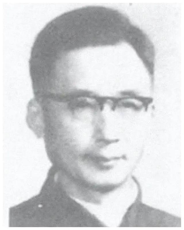 名媛和一名私生子谈恋爱，交往一年后对方透露一个秘密：我是蒋经国的儿子
大家都知道