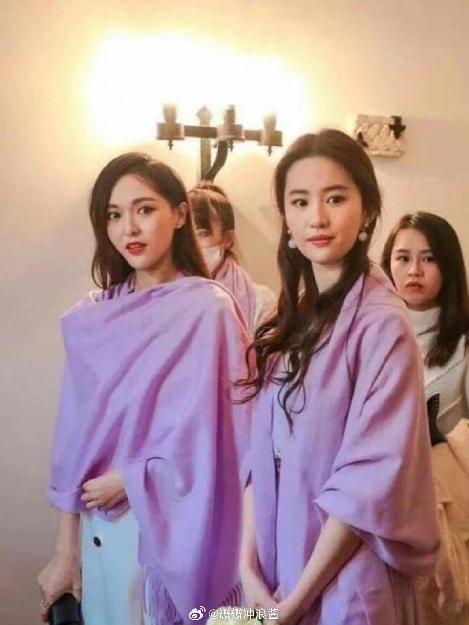 刘亦菲第一次当伴娘 ​​​