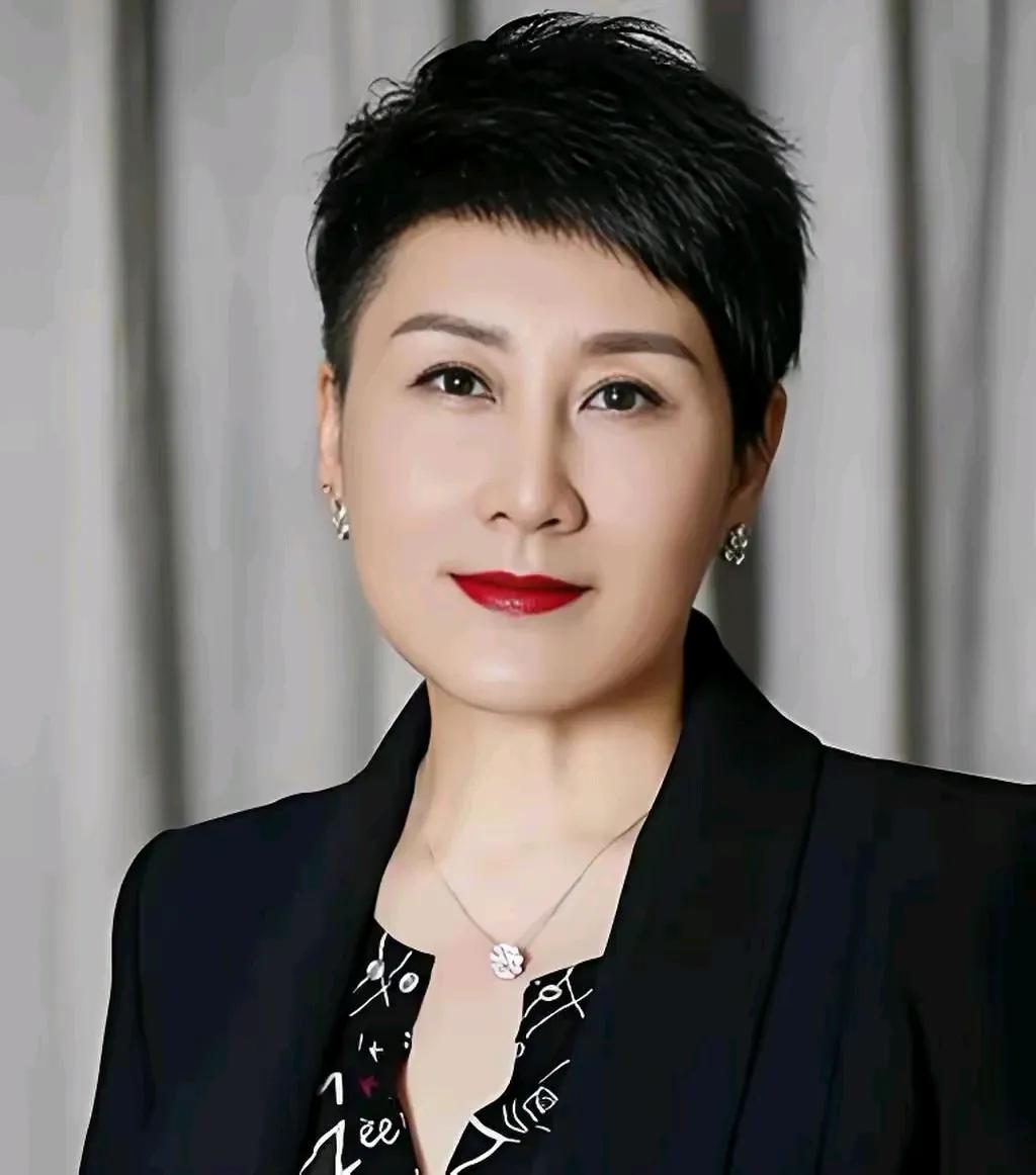 她是人们最喜欢的女演员之一，尤其是60后记忆犹新！像60后这一拨人，不喜欢看仙侠
